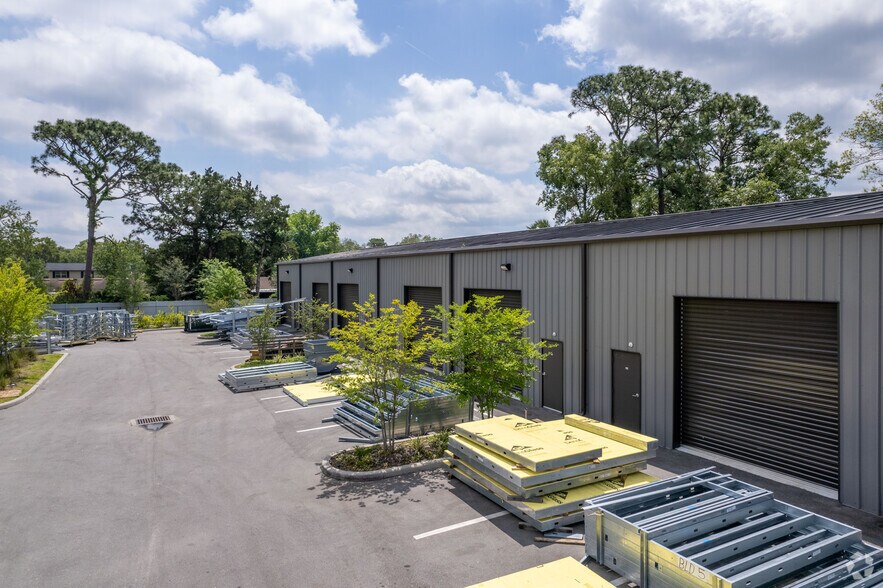 More Photos Of 3625 Rogero Rd, Jacksonville Warehouse For Lease