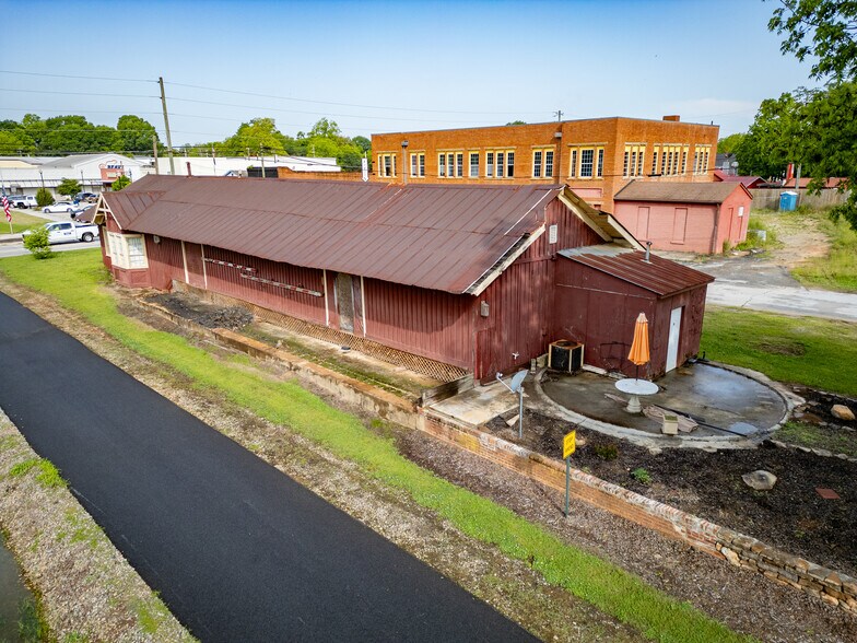 Primary Photo Of 3095 Highway 11 S, Mansfield Freestanding For Sale