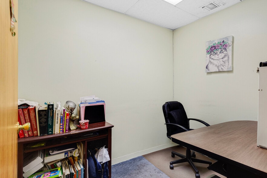 More Photos Of 3480 Live Oak St, Huntington Park Medical For Sale