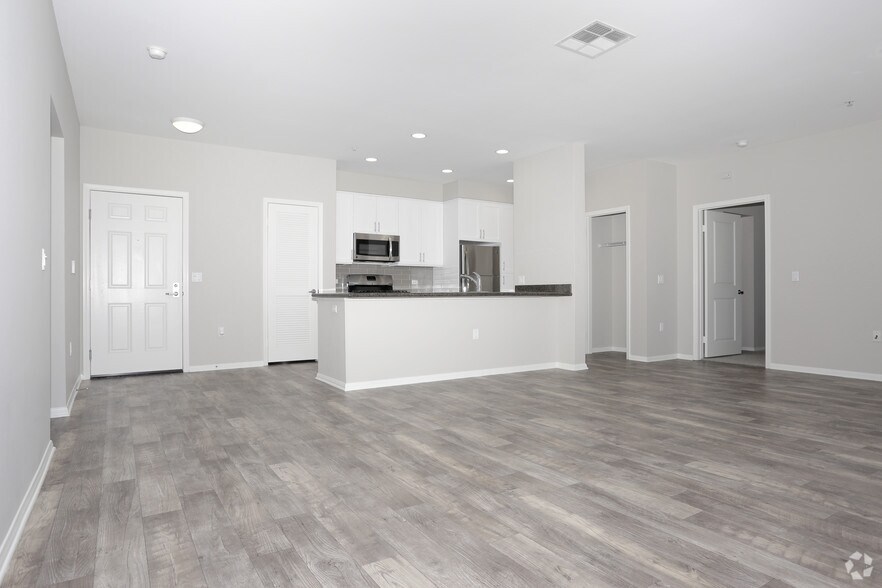 More Photos Of 700 S Myrtle Ave, Monrovia Apartments For Lease