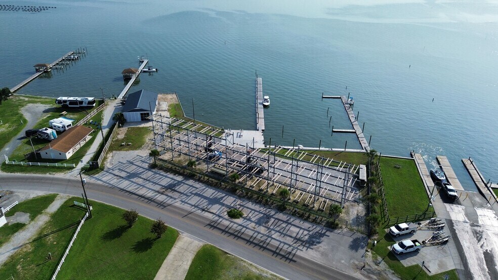 More Photos Of 322 Fulcher Landing Rd loop, Sneads Ferry Marina For Sale