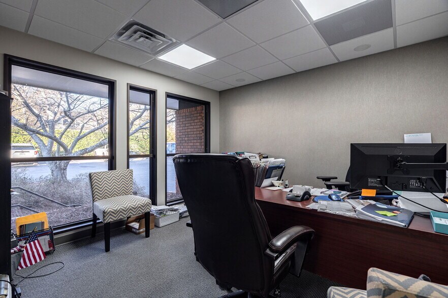 More Photos Of 195 King Ave, Athens Medical For Lease