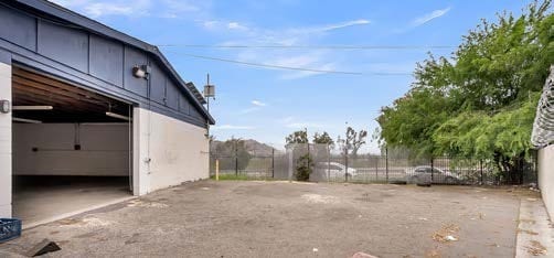 More Photos Of 2972-2976 Rubidoux Blvd, Jurupa Valley Light Distribution For Sale