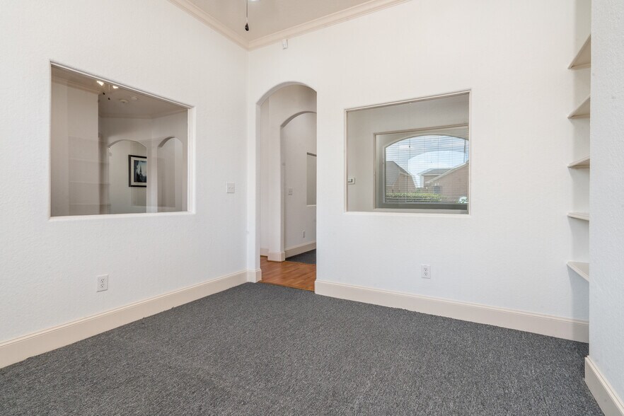 More Photos Of 5511 Louetta Rd, Spring Office Residential For Sale