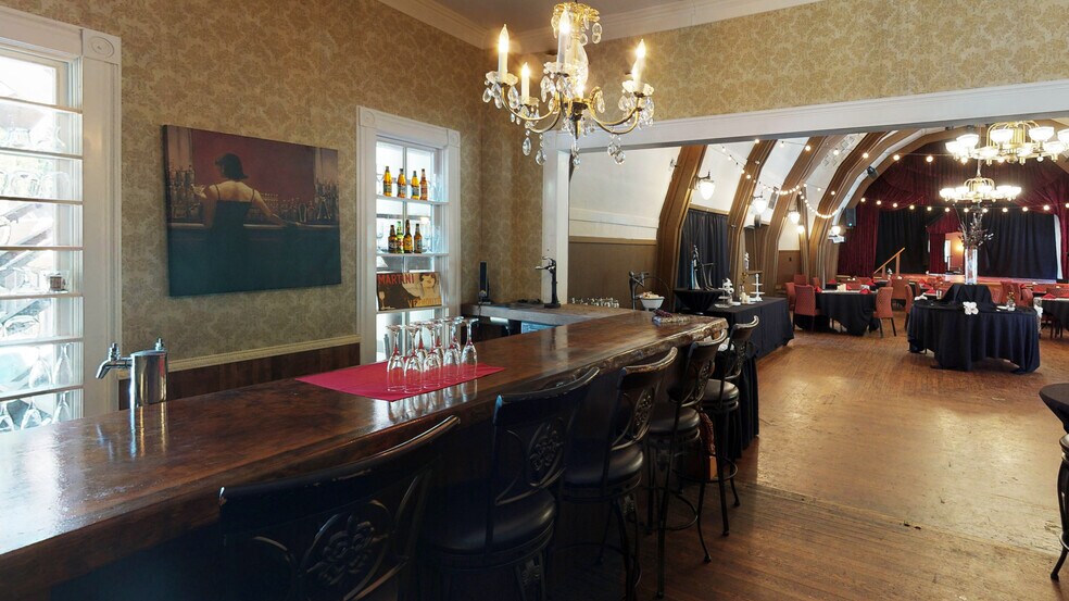 More Photos Of 800 Arrowhead Villa Rd, Lake Arrowhead Lodge Meeting Hall For Sale