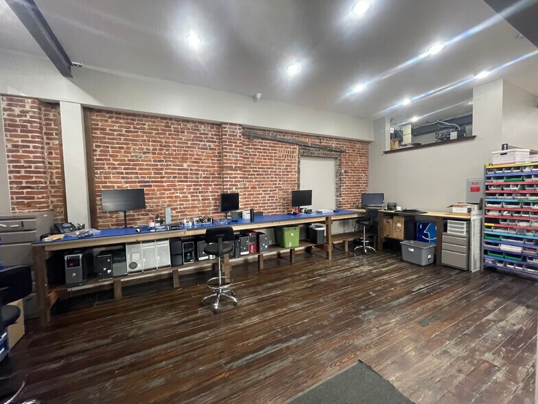 More Photos Of 322 Southwest Blvd, Kansas City Loft Creative Space For Lease