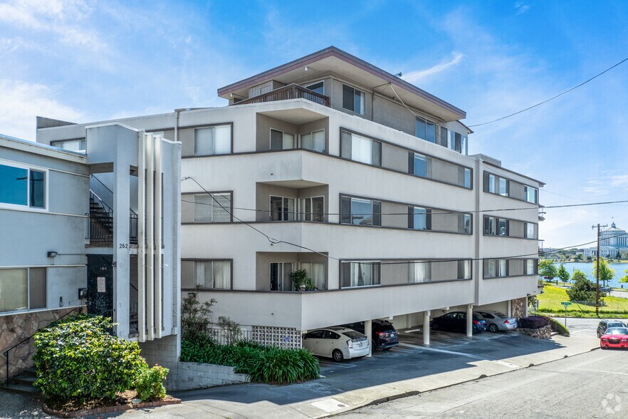 More Photos Of 282 Wayne Ave, Oakland Apartments For Sale