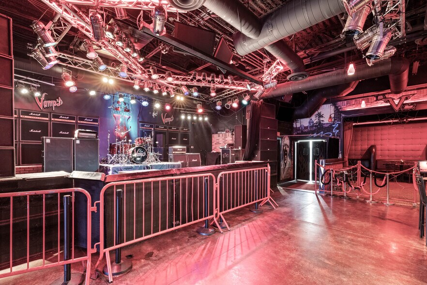 More Photos Of 6750 W Sahara Ave, Las Vegas Bar For Sale