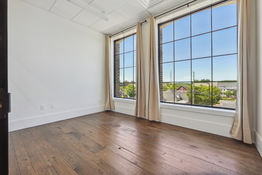 More Photos Of 12655 Birmingham Hwy, Alpharetta Storefront Retail Office For Lease