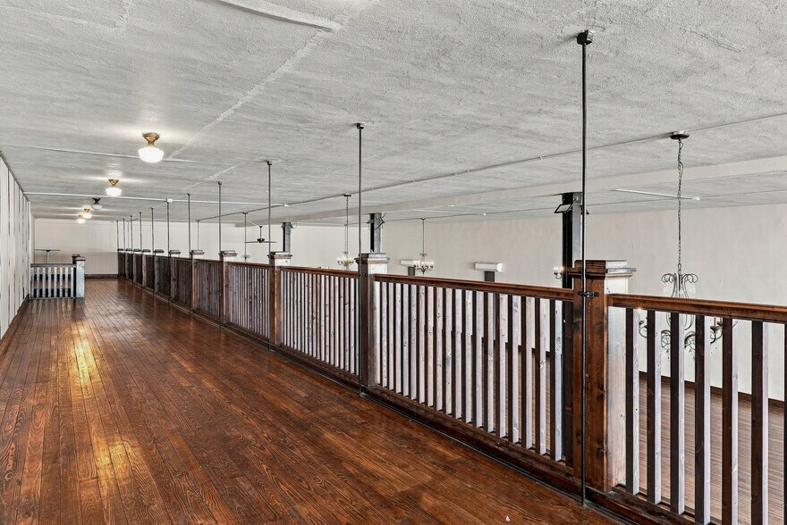 More Photos Of 204 S Broadway, Salisbury Specialty For Sale