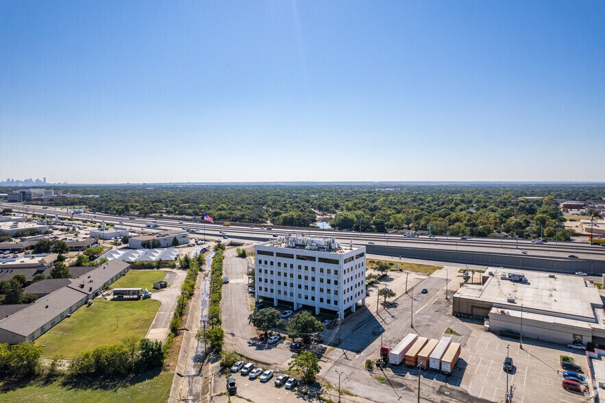 More Photos Of 2117-2121 W Airport Fwy, Irving Office For Lease