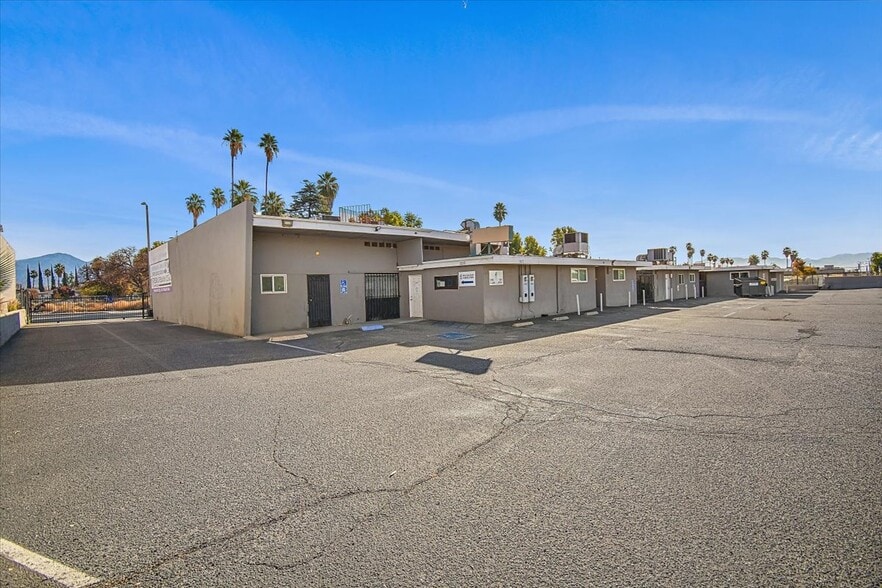 More Photos Of 1376 N Waterman Ave, San Bernardino Unknown For Lease