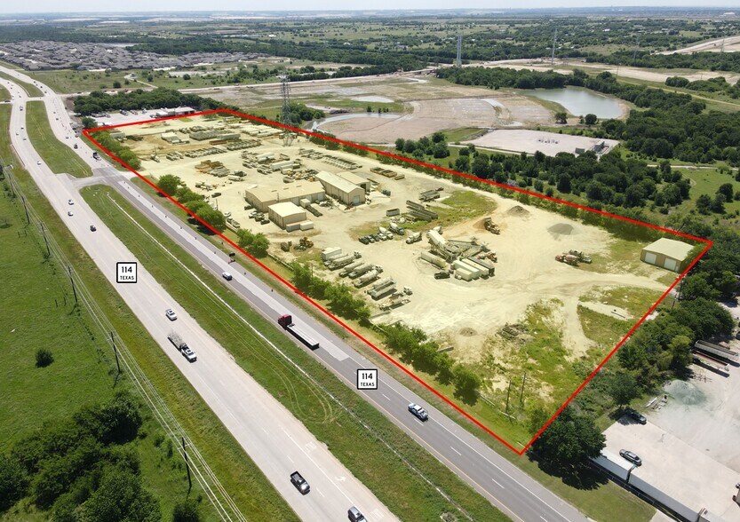More Photos Of 16121 Highway 114, Justin Warehouse For Lease