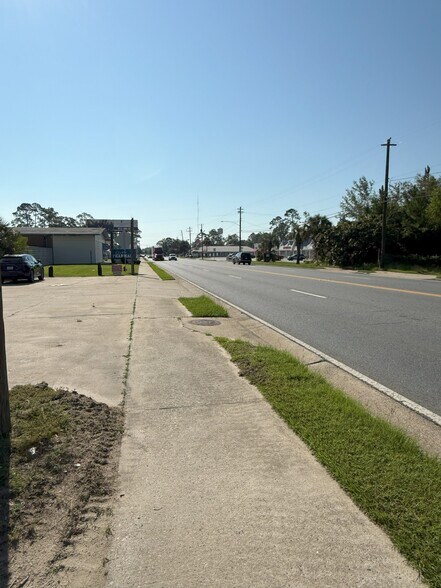 More Photos Of 464 W Parker St, Baxley Land For Sale