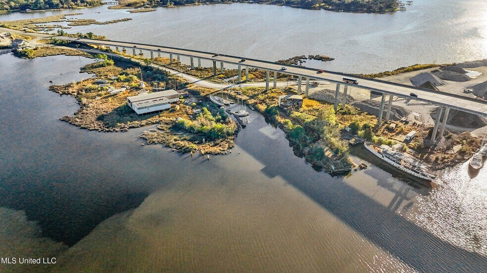 More Photos Of 5024 Main St, Moss Point Manufacturing For Sale