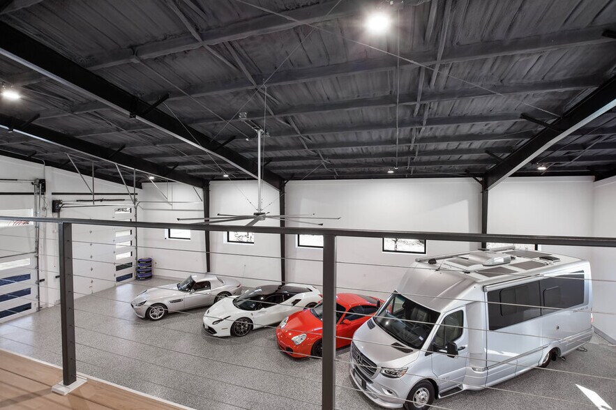 More Photos Of 1301 O Reilly Ct, Lakeway Specialty For Sale