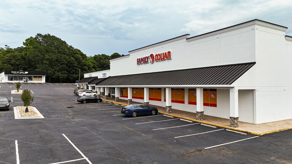 More Photos Of 114 Fleming St, Laurens Storefront For Lease