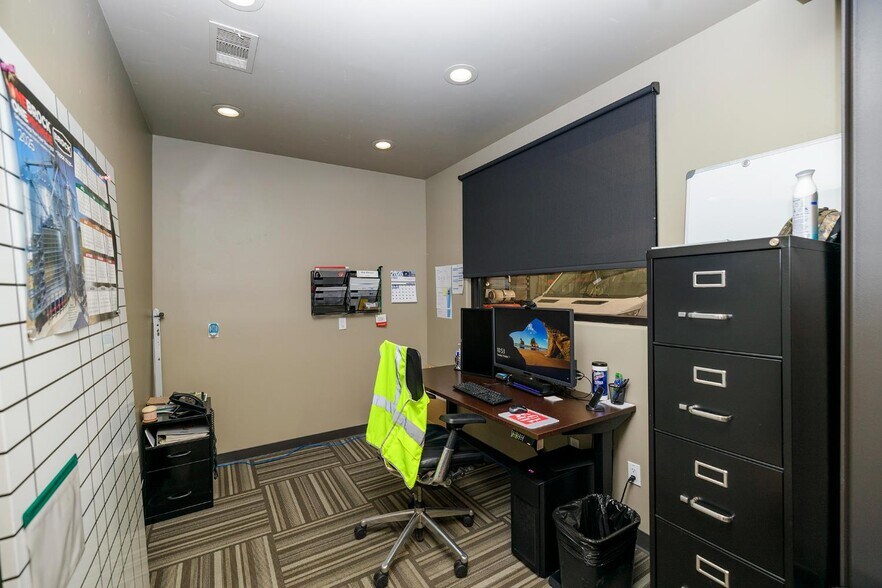 More Photos Of 213 C St, Turlock Warehouse For Sale
