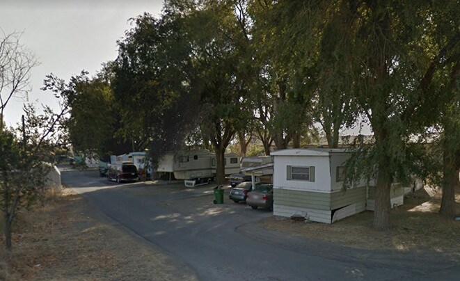 More Photos Of 6993 SE Road U, Warden Manufactured Housing Mobile Home Park For Sale