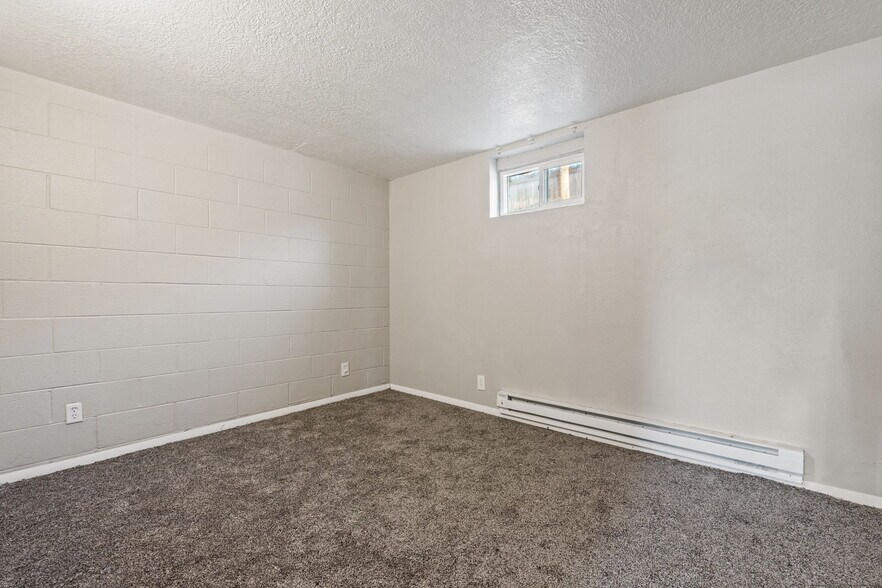 More Photos Of 1002-1022 E Poplar St, Pocatello Multifamily For Sale