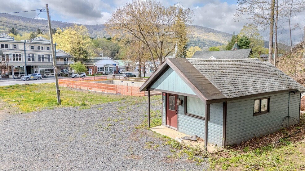 More Photos Of 5364 Sr 23, Windham Flex For Sale