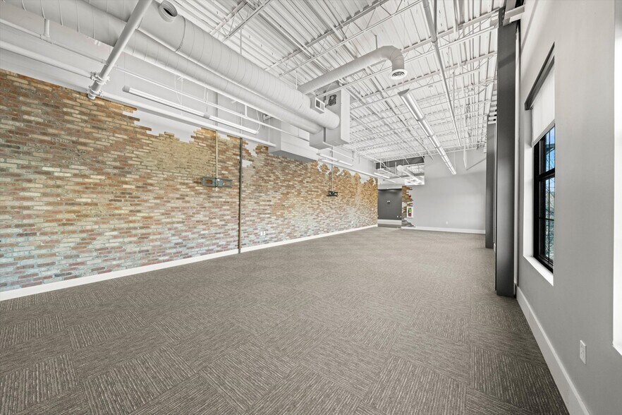 More Photos Of 2099 Thunderhead Rd, Knoxville Loft Creative Space For Sale