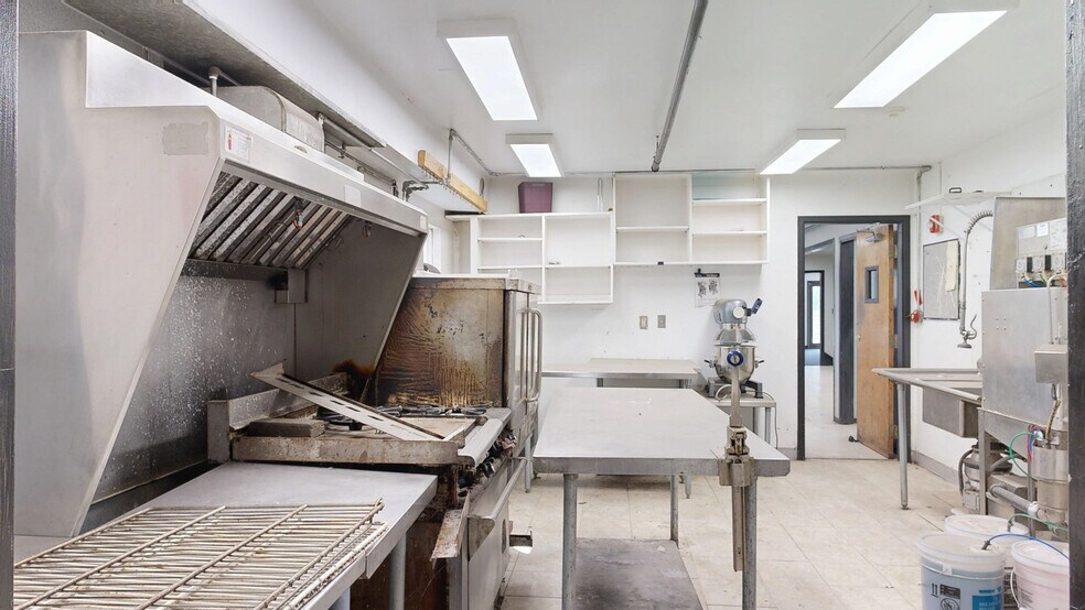 More Photos Of 700 NE California St, Pullman Apartments For Sale