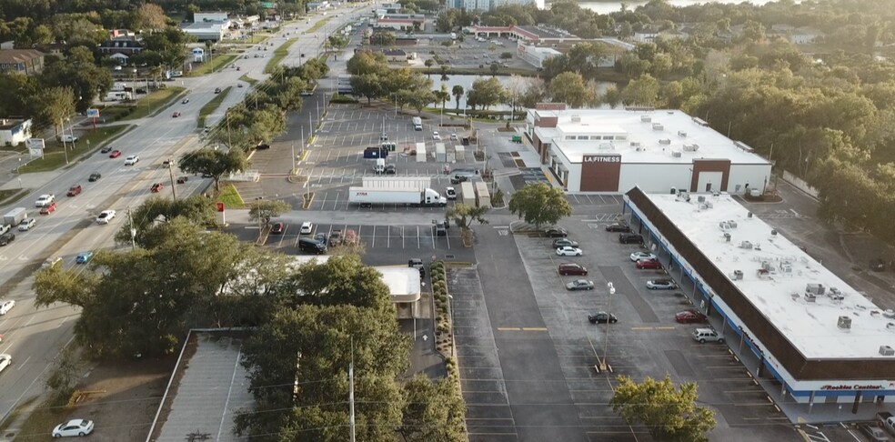 More Photos Of 172 S US Highway 17 92, Longwood General Retail For Lease