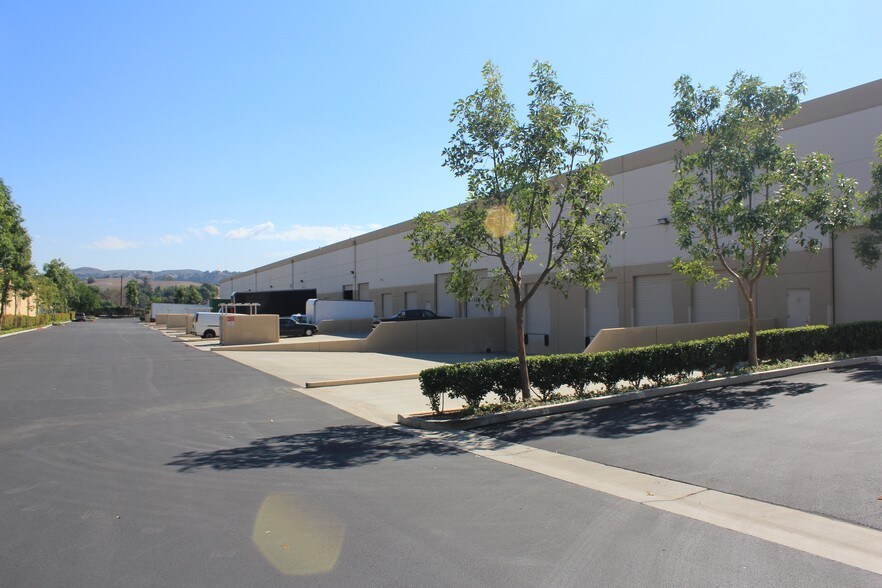 More Photos Of 4010 W Valley Blvd, Walnut Warehouse For Lease