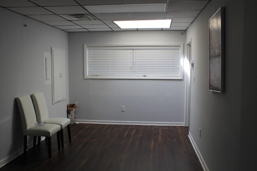 More Photos Of 3321 Doris Ave, Ocean Unknown For Lease