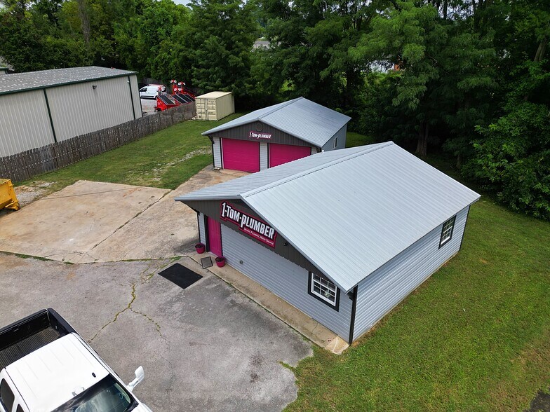 More Photos Of 1916 Jordan Ln NW, Huntsville Freestanding For Sale