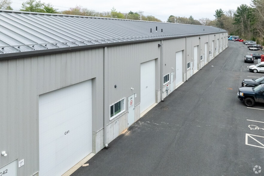 More Photos Of 156 Northboro, Southborough Warehouse For Lease