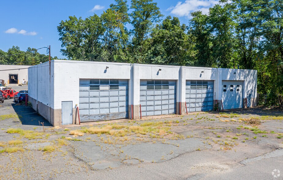 More Photos Of 1510 John Fitch Blvd, South Windsor Refrigeration Cold Storage For Lease