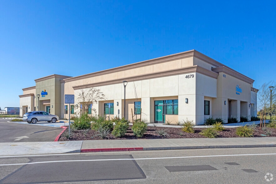 More Photos Of 4679 W Spruce Ave, Fresno Medical For Sale