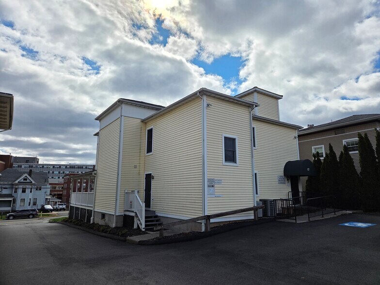 More Photos Of , Middletown Office For Sale