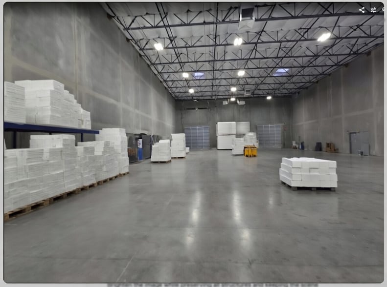 More Photos Of 7600 W Arby Ave, Las Vegas Industrial For Sale