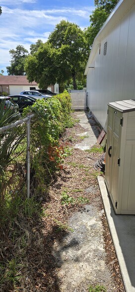 More Photos Of 1141 Pierce St, Clearwater Warehouse For Sale