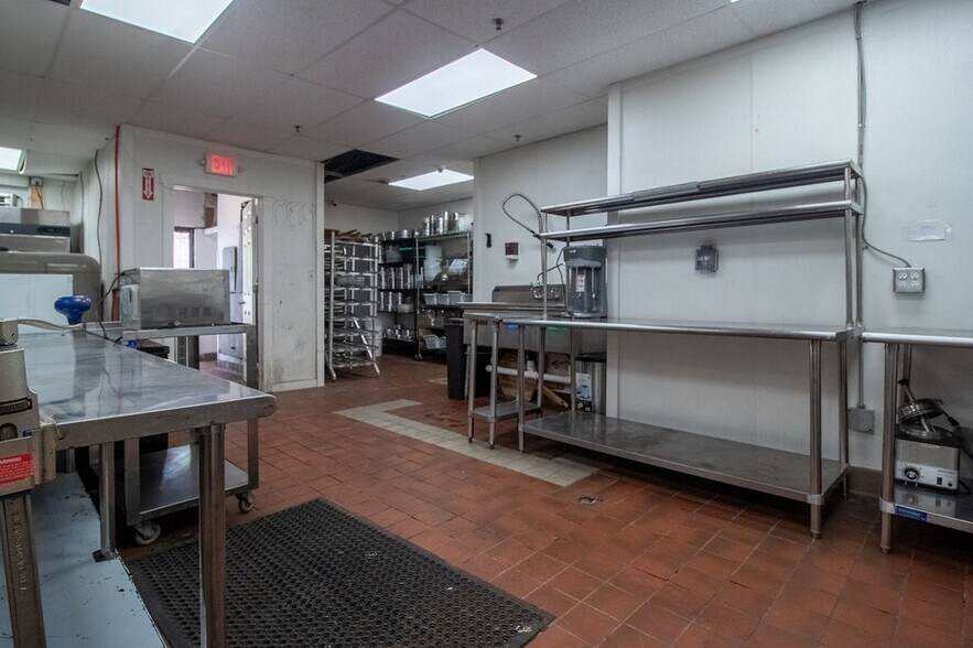 More Photos Of 127 S Main St, Ellenville Fast Food For Sale