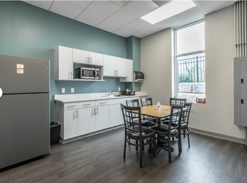 More Photos Of 5953 Elementary Way, Ooltewah Medical For Lease