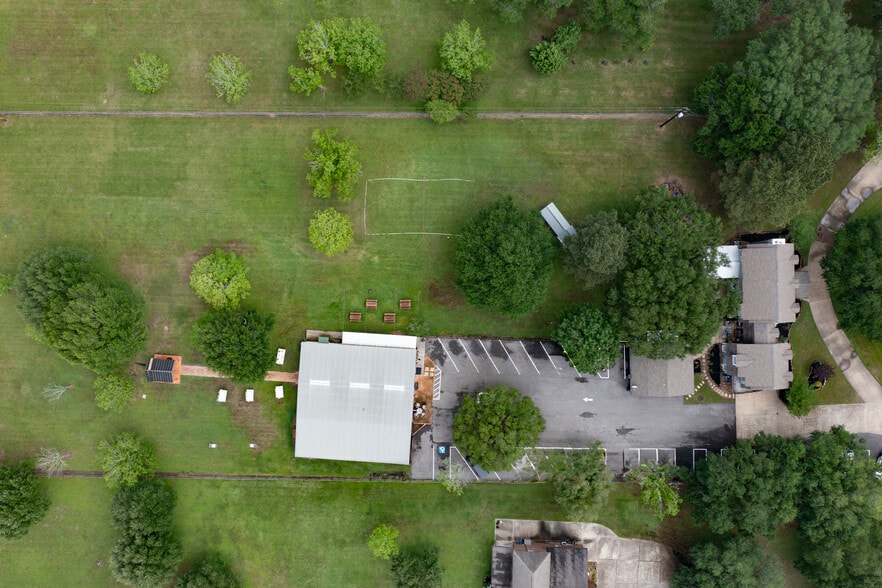More Photos Of 10419 W Hidden Lake Ln, Richmond Religious Facility For Sale