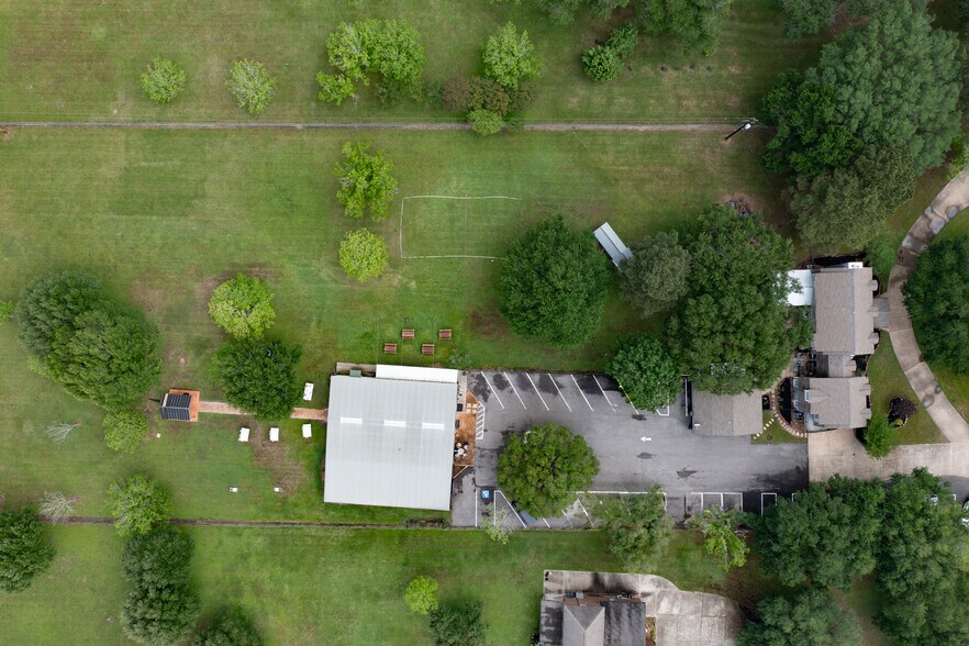 More Photos Of 10419 W Hidden Lake Ln, Richmond Religious Facility For Sale