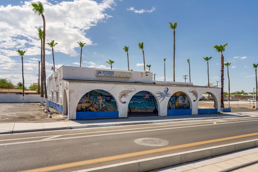 More Photos Of 5222 S Central Ave, Phoenix General Retail For Sale