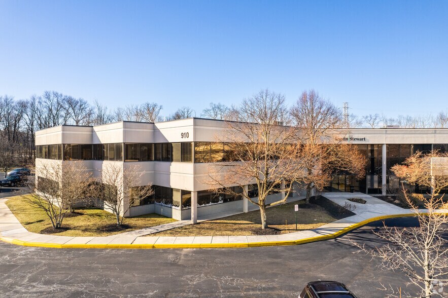 More Photos Of 925 Harvest Dr, Blue Bell Unknown For Lease