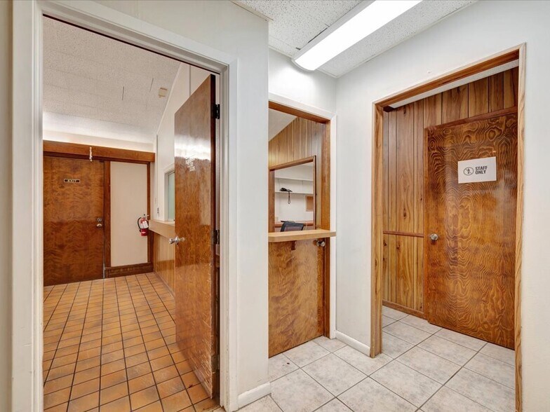 More Photos Of 900 Ellis Ave, Lufkin General Retail For Sale