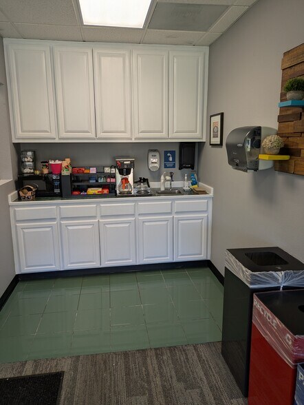 More Photos Of 4701 Patrick Henry Dr, Santa Clara Unknown For Lease