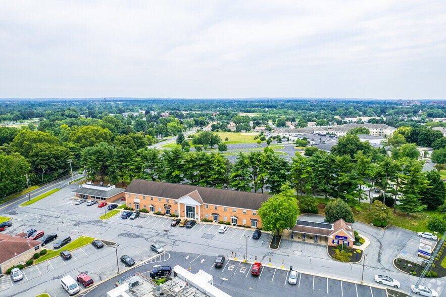 More Photos Of 1821 Oregon Pike, Lancaster Office For Sale