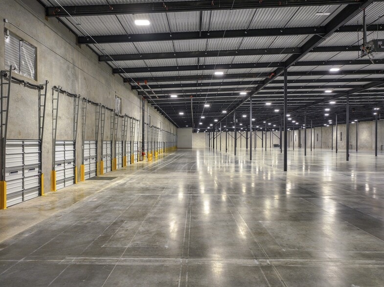 More Photos Of 2801 N State Highway 78, Wylie Warehouse For Lease