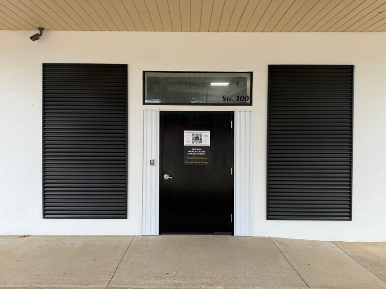 More Photos Of , Gladewater Unknown For Sale