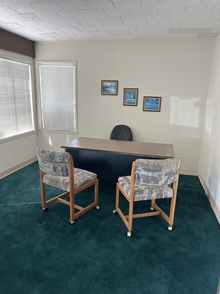 More Photos Of 612 E Lewelling Blvd, Hayward Office For Sale