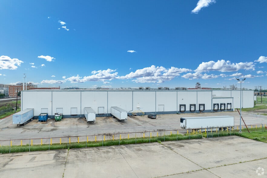 More Photos Of 600 E 9th St, Fort Worth Refrigeration Cold Storage For Sale